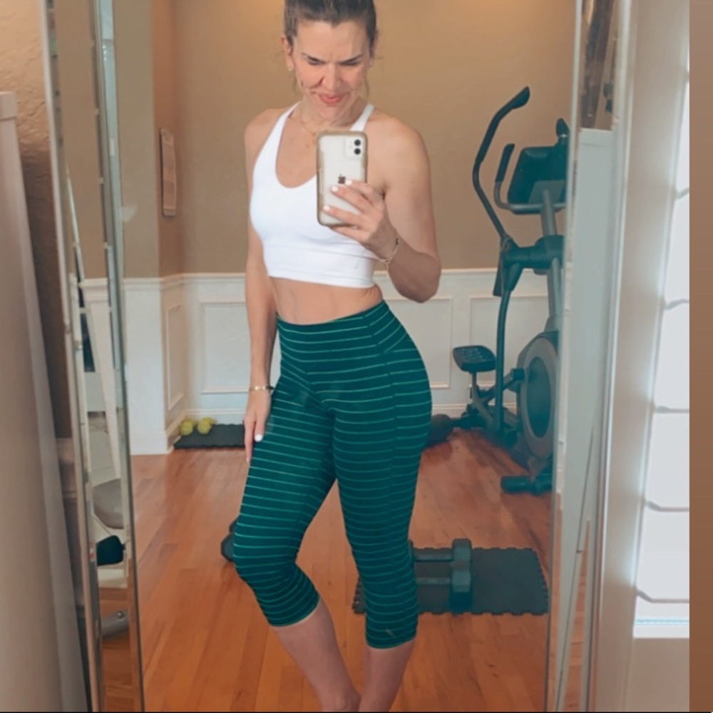 Size Small Athleta Cropped Leggings